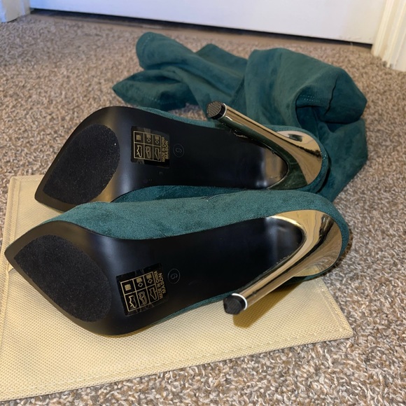 Size 9 - Picture 3 of 5